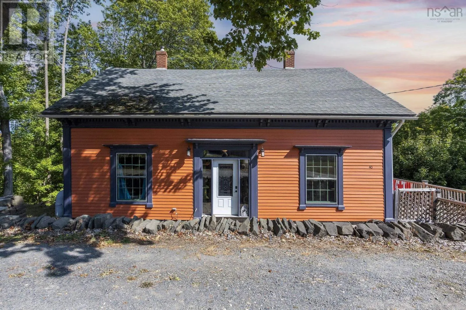 House for rent: 40 Pleasant Street, Bear River, Nova Scotia B0S 1B0