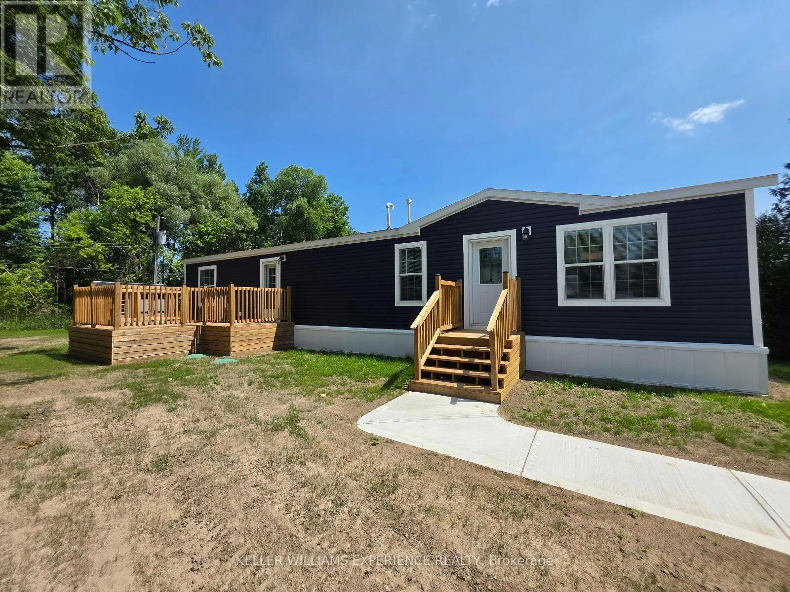 Mobile Home for rent: 40 Shamrock Crescent, Essa, Ontario L3W 0A5