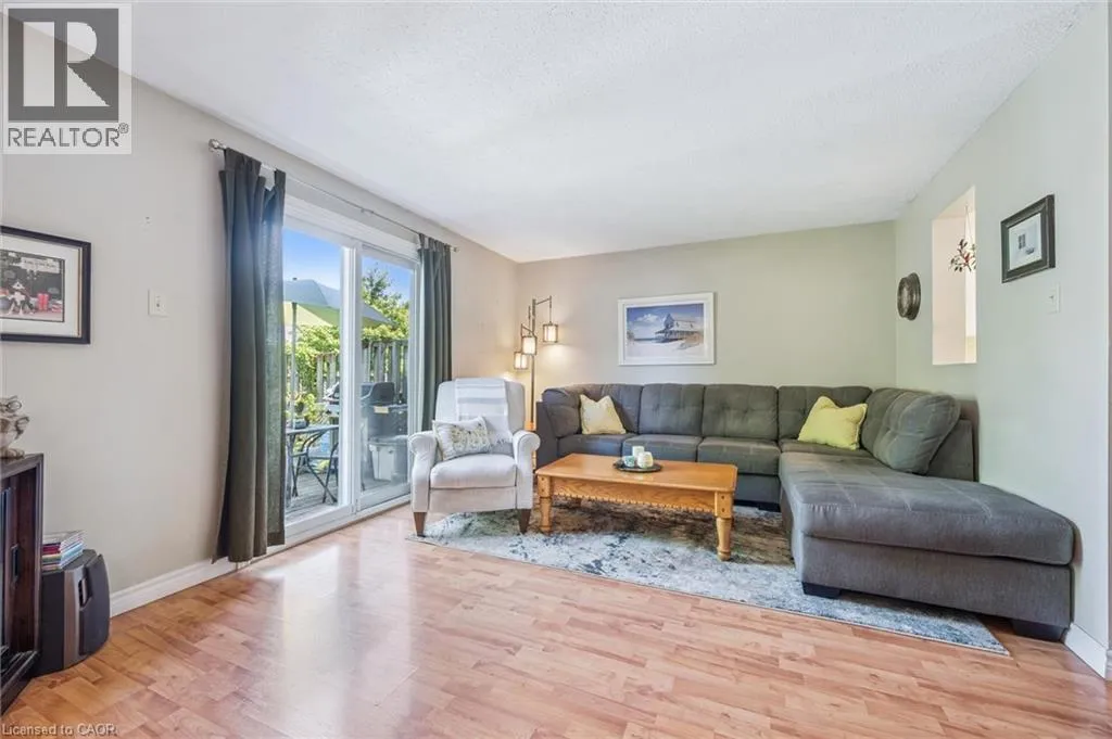 Row / Townhouse for rent: 40 Silvercreek Parkway N Unit# 30, Guelph, Ontario N1H 7X5