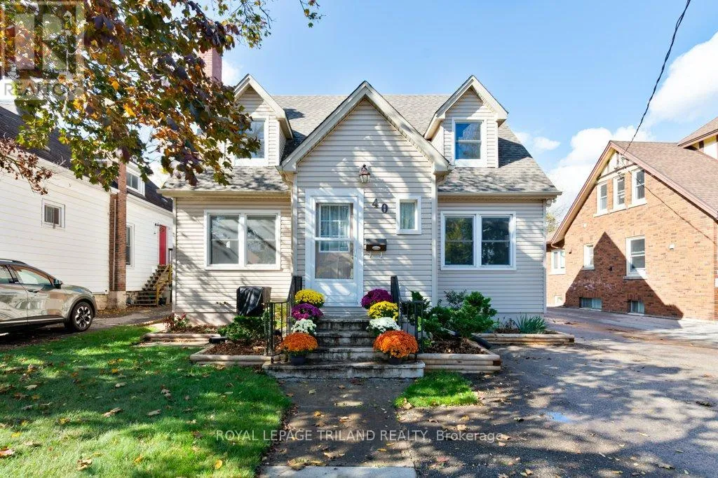 House for rent: 40 St George Street, St. Thomas, Ontario N5P 2L1