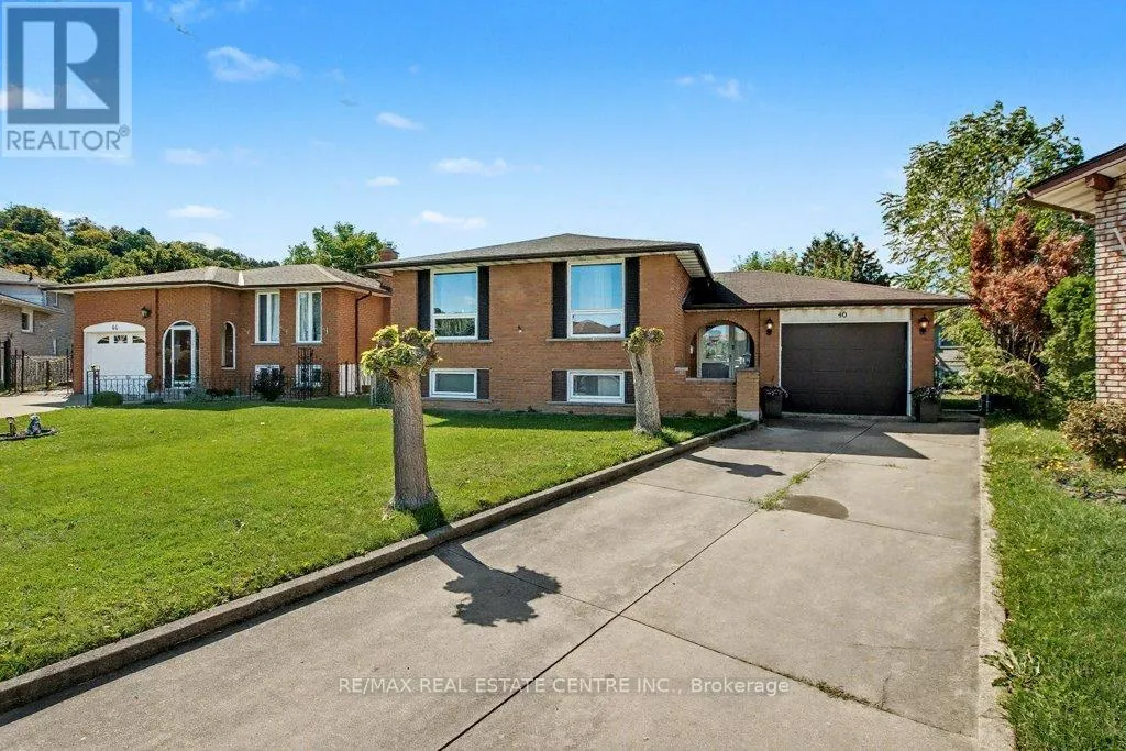 House for rent: 40 Tara Court, Hamilton, Ontario L8K 6E6