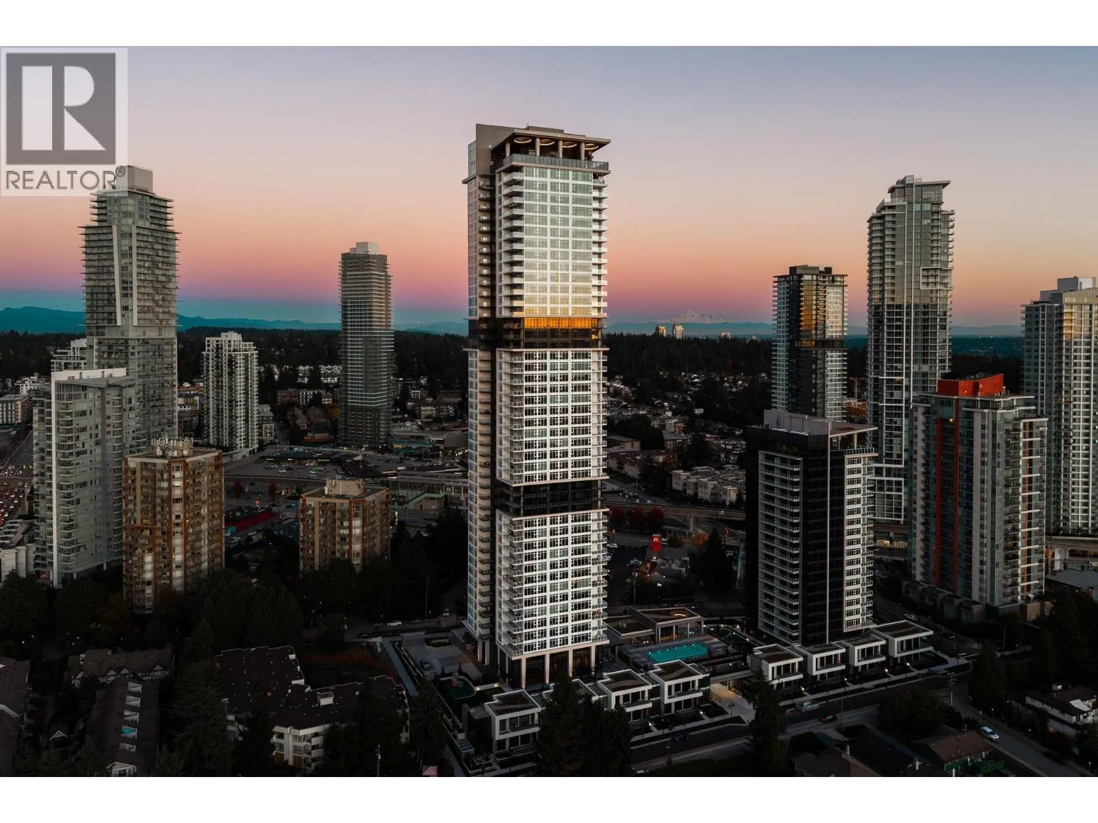 Apartment for rent: 4001 720 Farrow Street, Coquitlam, British Columbia V3J 0P3