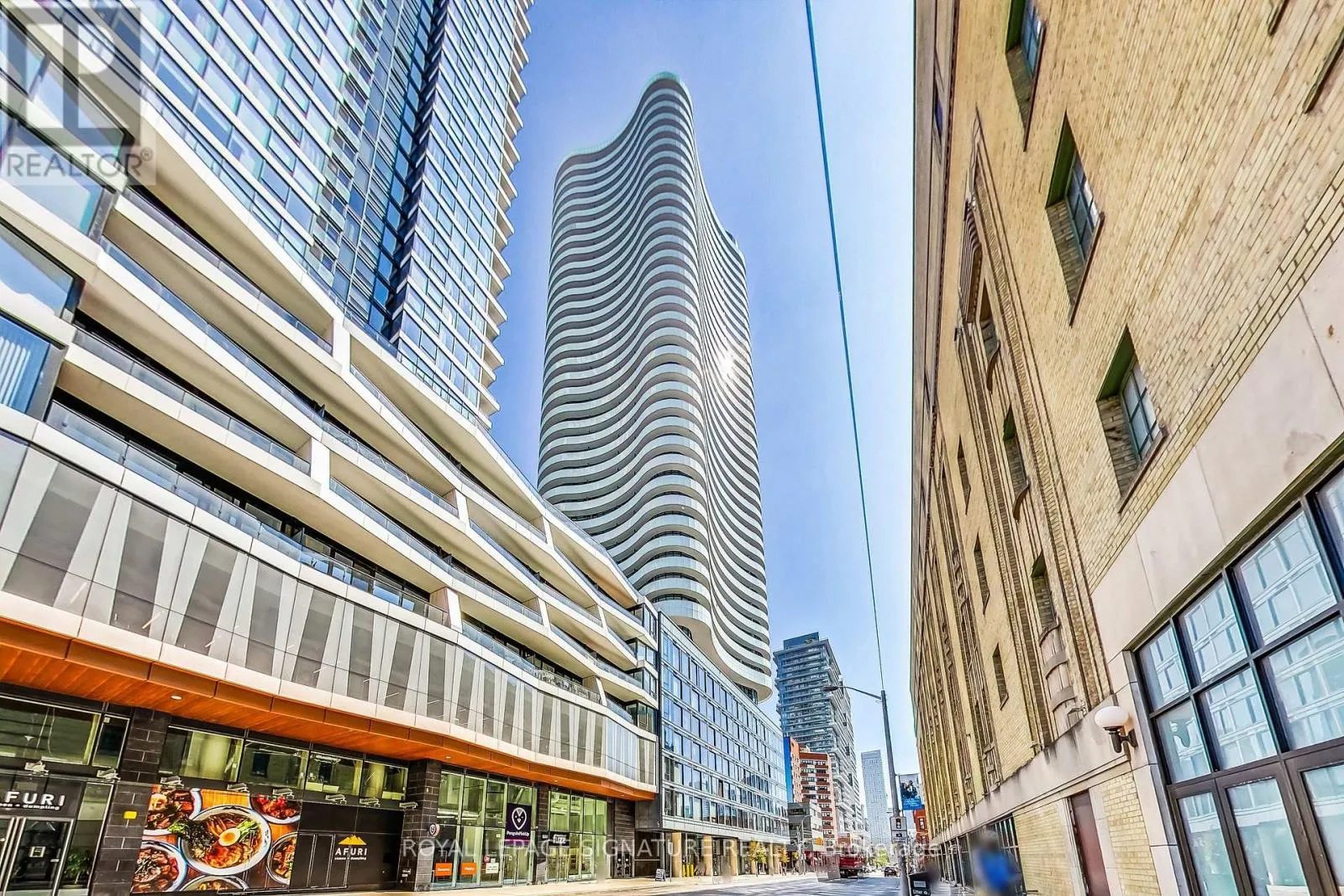 4002 - 403 Church Street, Toronto, Ontario M4Y 0C9