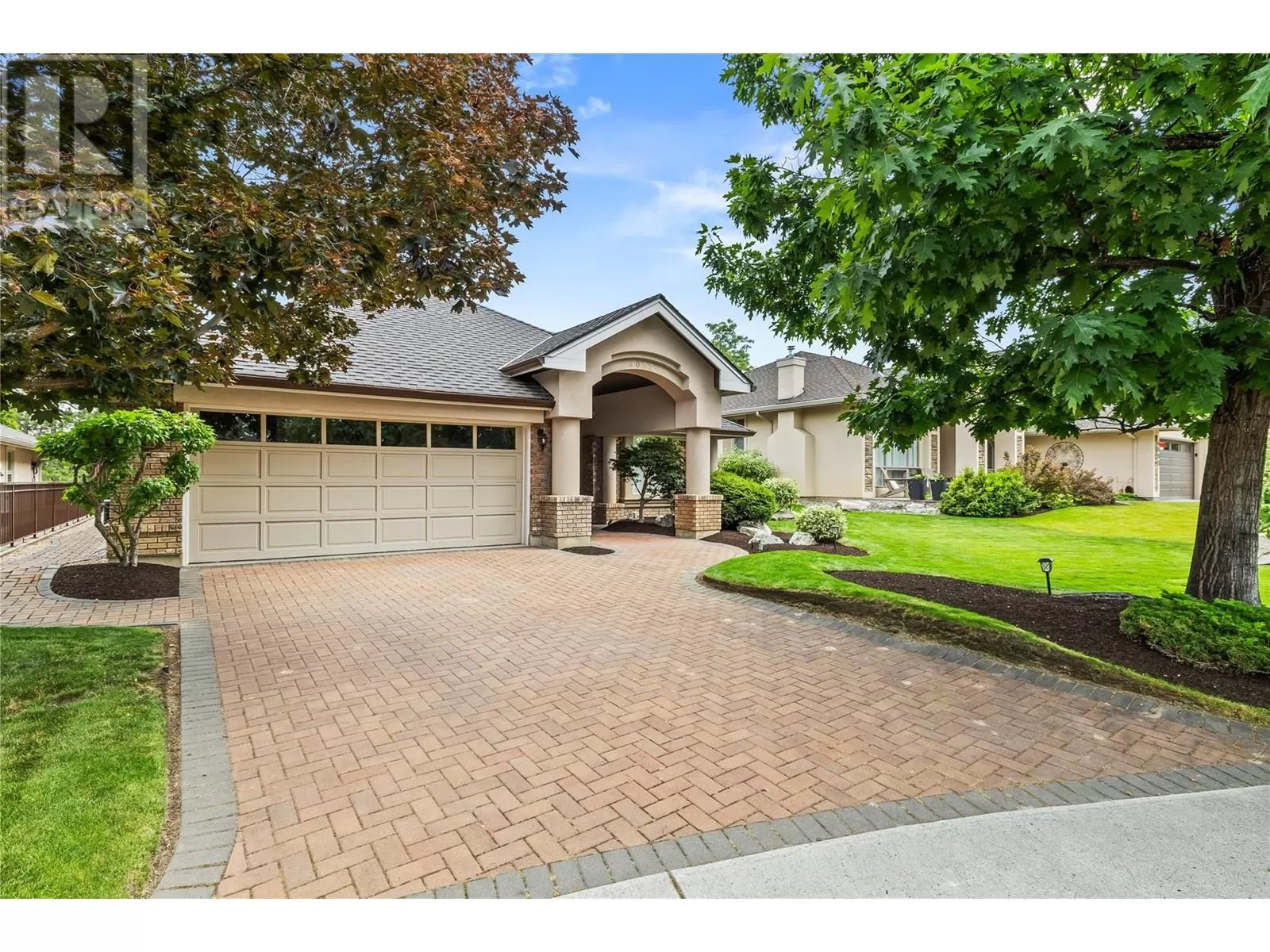 House for rent: 4003 Gallaghers Terrace, Kelowna, British Columbia V1W 3Z8