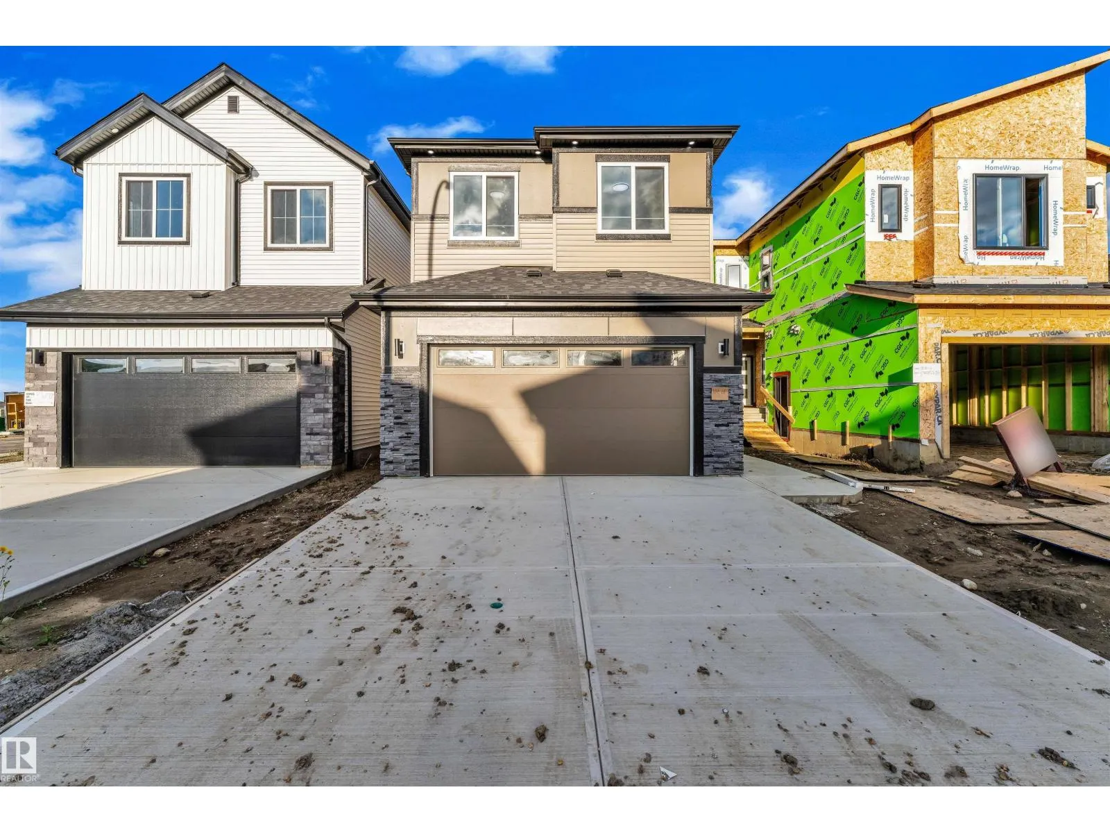 House for rent: 4006 35 St, Beaumont, Alberta T4X 3G6