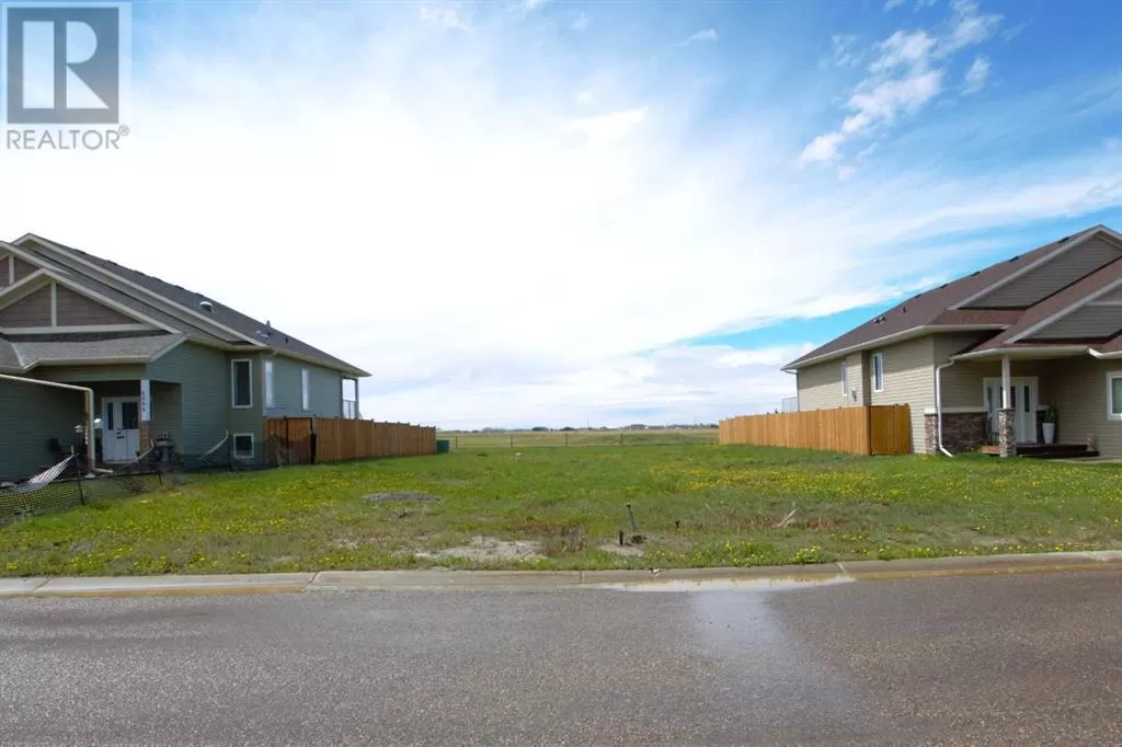 4006, 4008 68 Street, Stettler, Alberta T0C 2L2