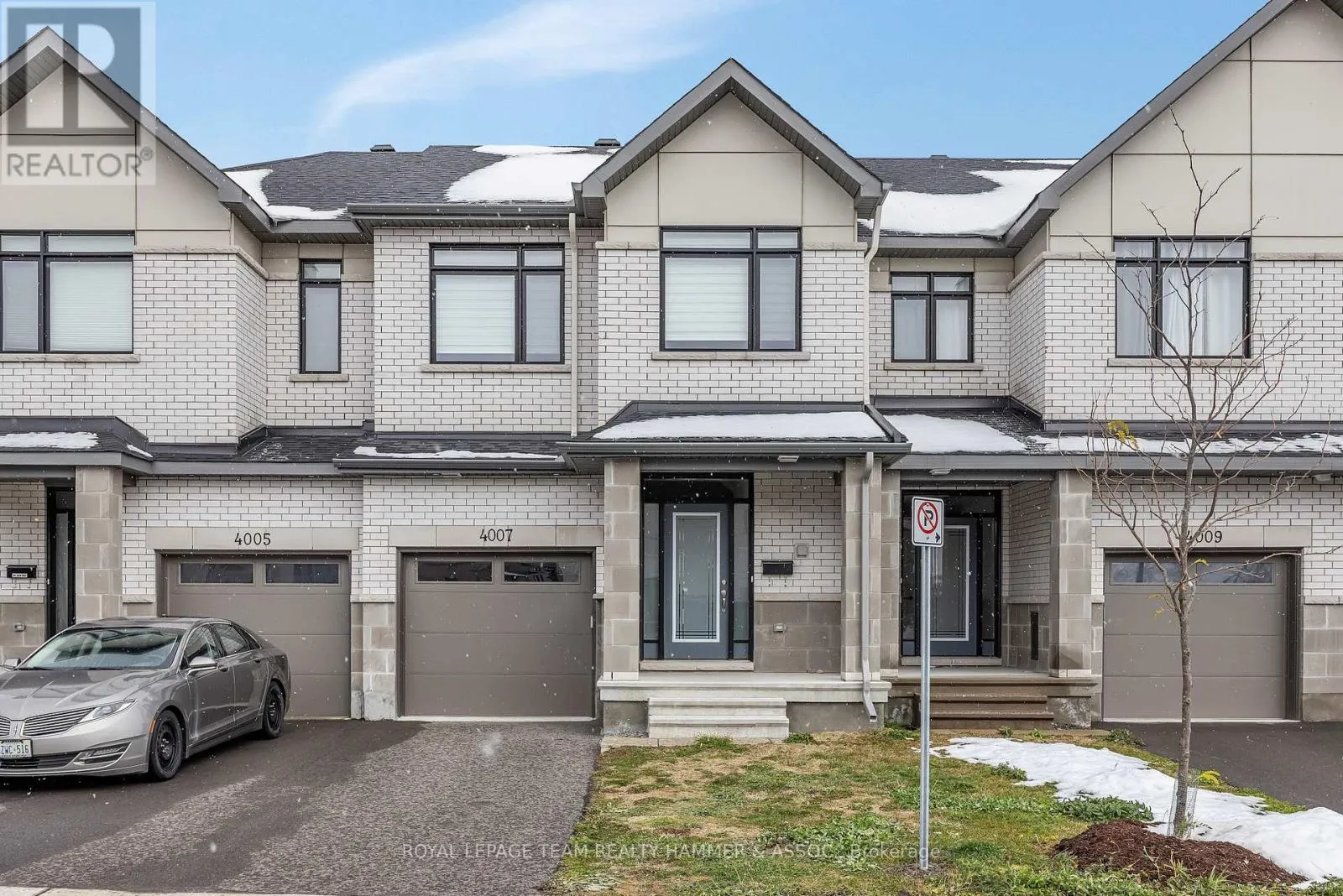 Row / Townhouse for rent: 4007 Jockvale Road, Ottawa, Ontario K2J 6Y8