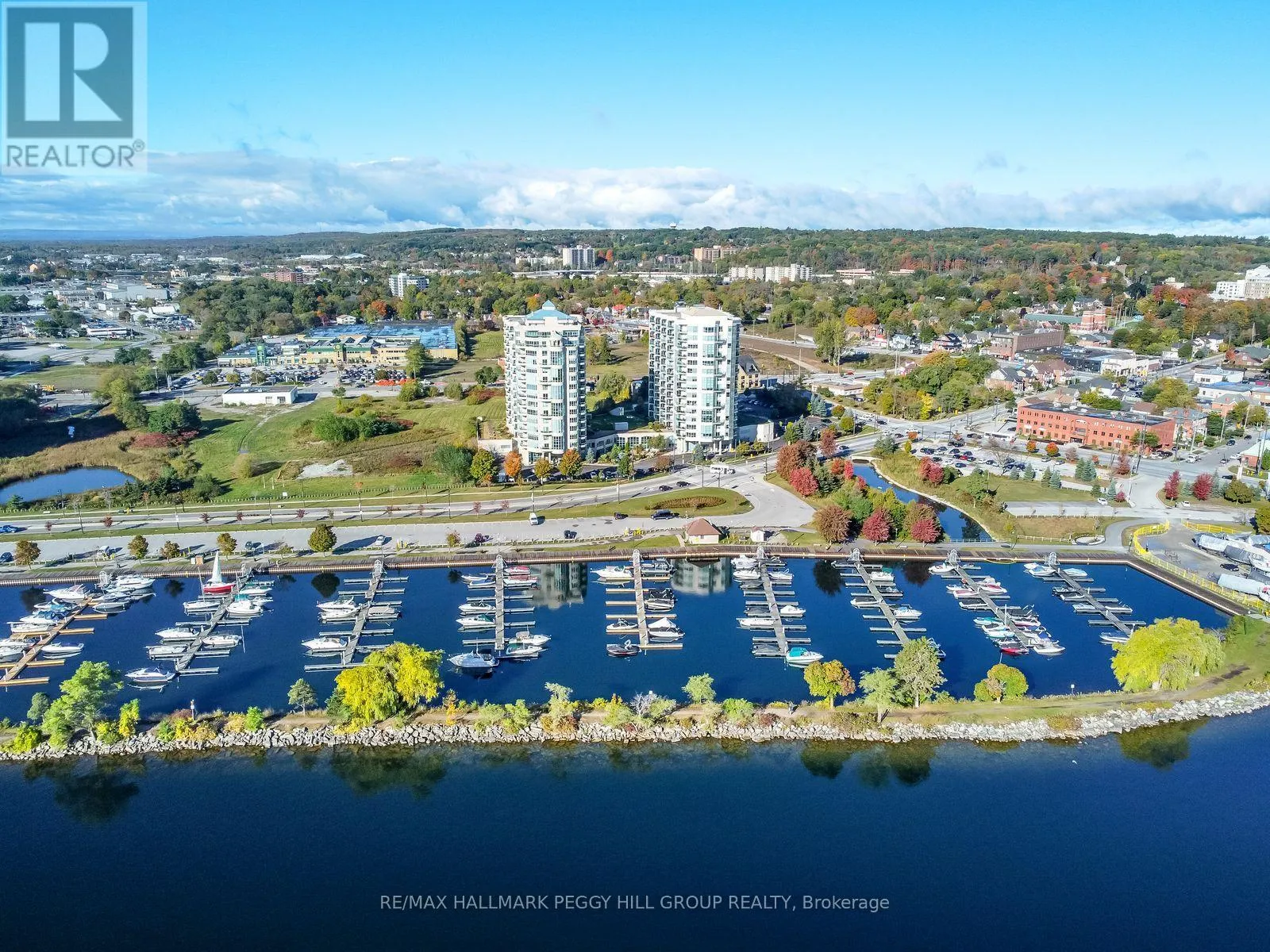 Apartment for rent: 401 - 2 Toronto Street, Barrie, Ontario L4N 9R2