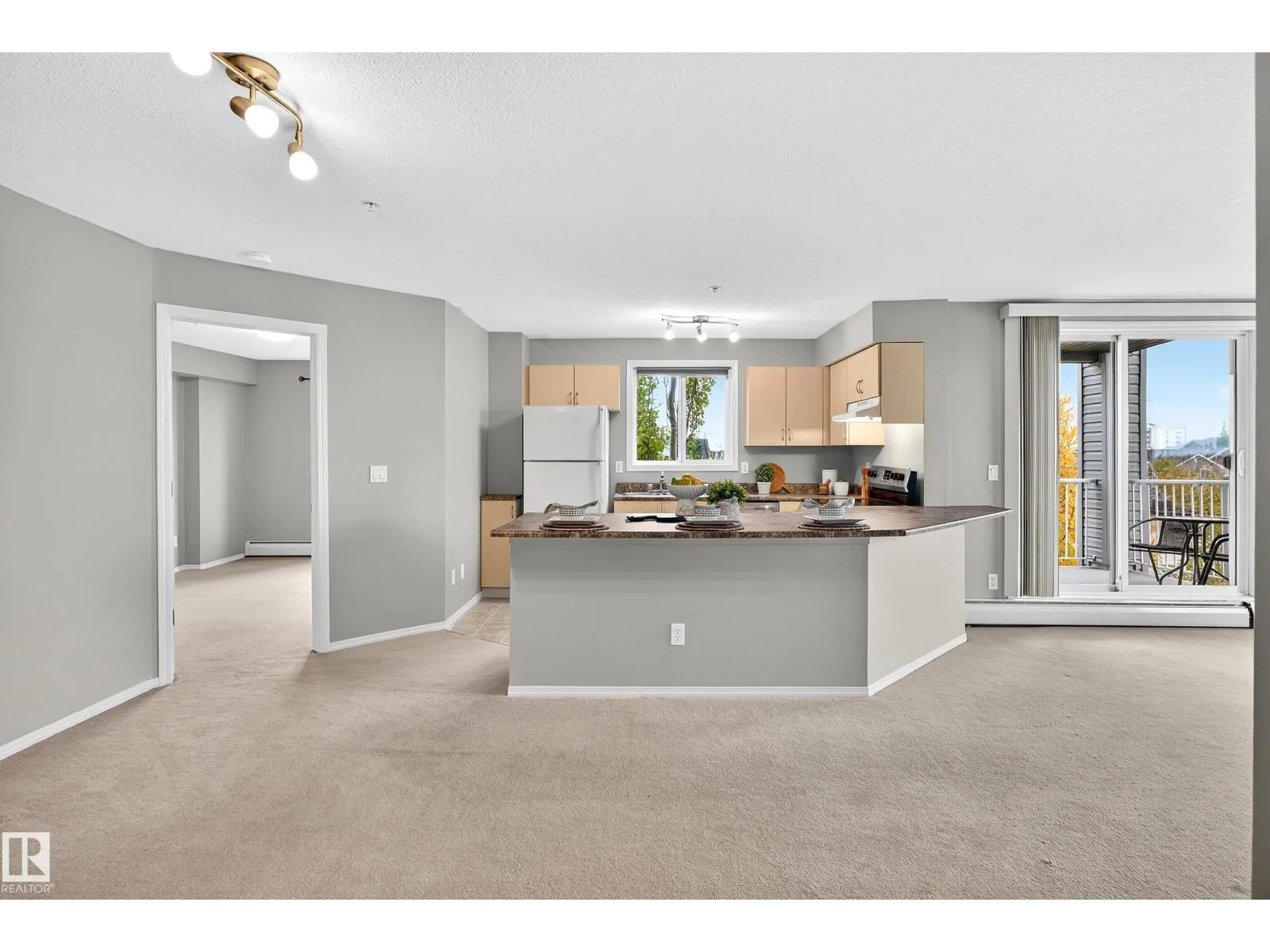 Apartment for rent: #401 40 Summerwood Bv, Sherwood Park, Alberta T8H 0C2