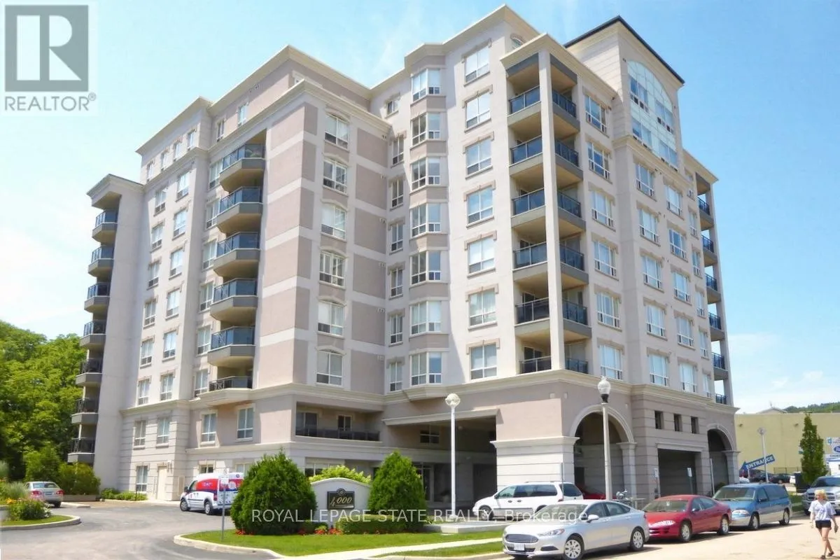 Apartment for rent: 401 - 4000 Creekside Drive, Hamilton, Ontario L9H 7S9