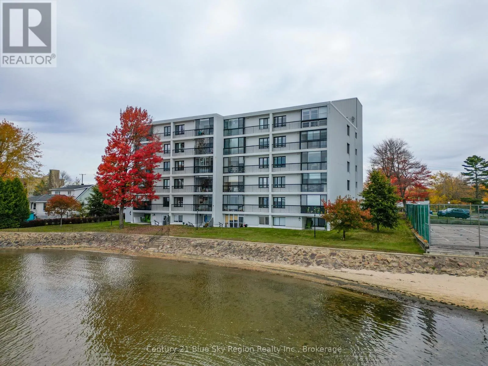 Apartment for rent: 401 - 425 William Street, North Bay, Ontario P1A 1X6