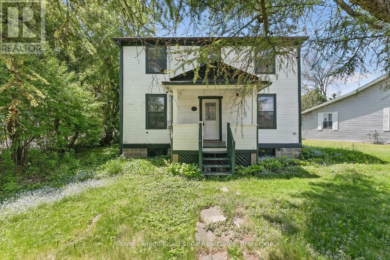 House for rent: 401 Draper Street, Halton Hills, Ontario L7G 4B6