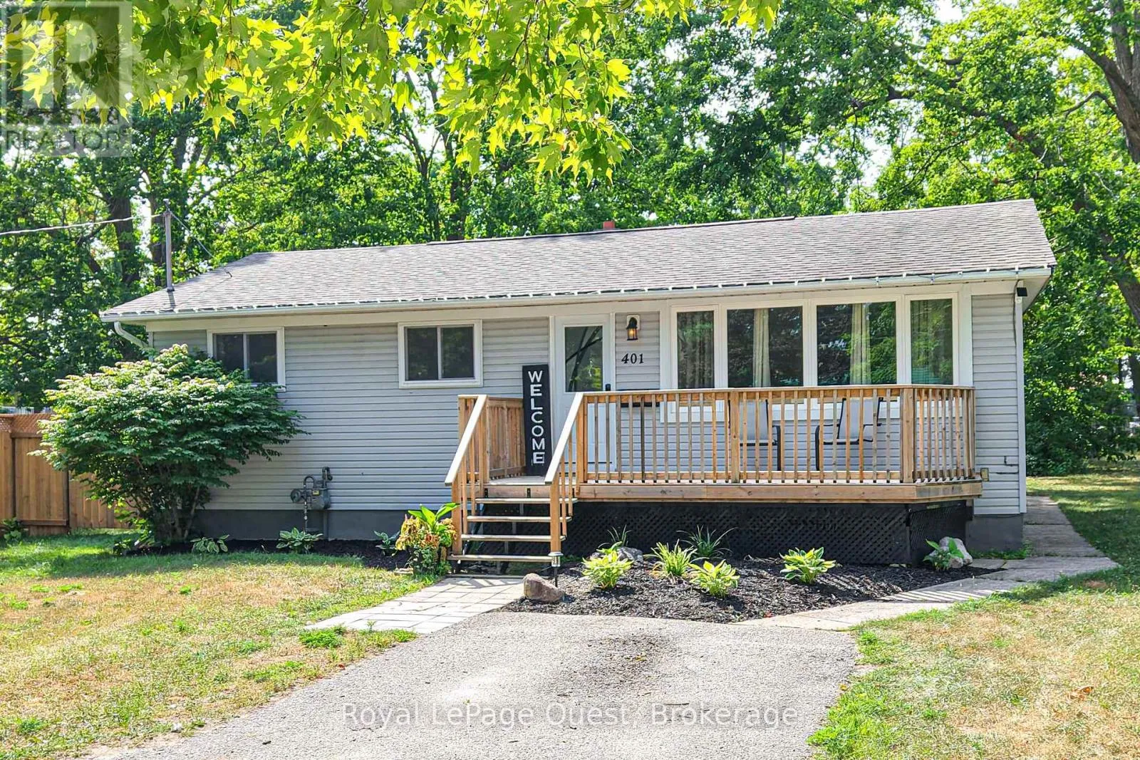 House for rent: 401 Mississaga Street W, Orillia, Ontario L3V 3C4