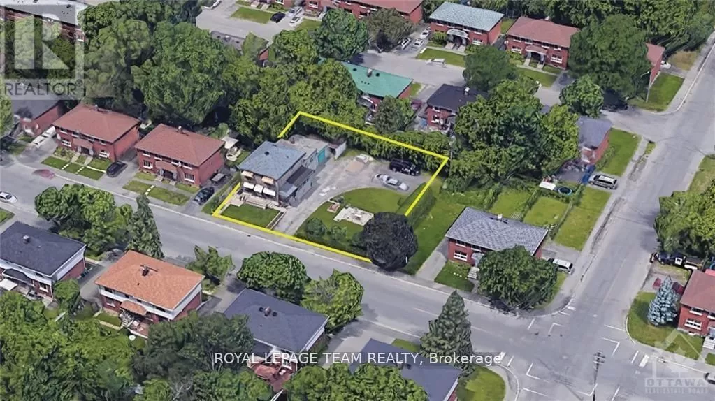 401 Queen Mary Street, Ottawa, Ontario K1K 1W6