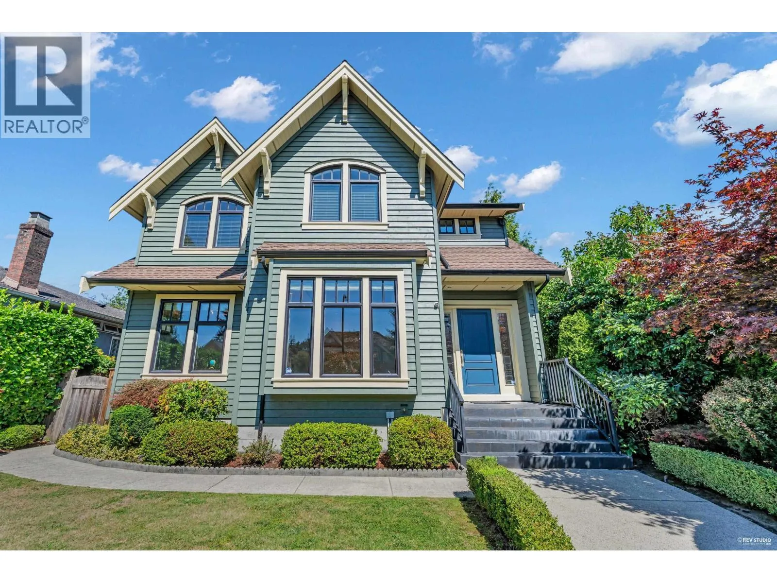 House for rent: 4019 W 40th Avenue, Vancouver, British Columbia V6N 3B9