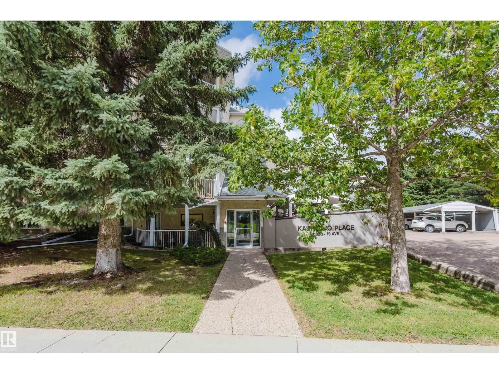 Apartment for rent: #402 11020 19 Av Nw, Edmonton, Alberta T6J 9P5