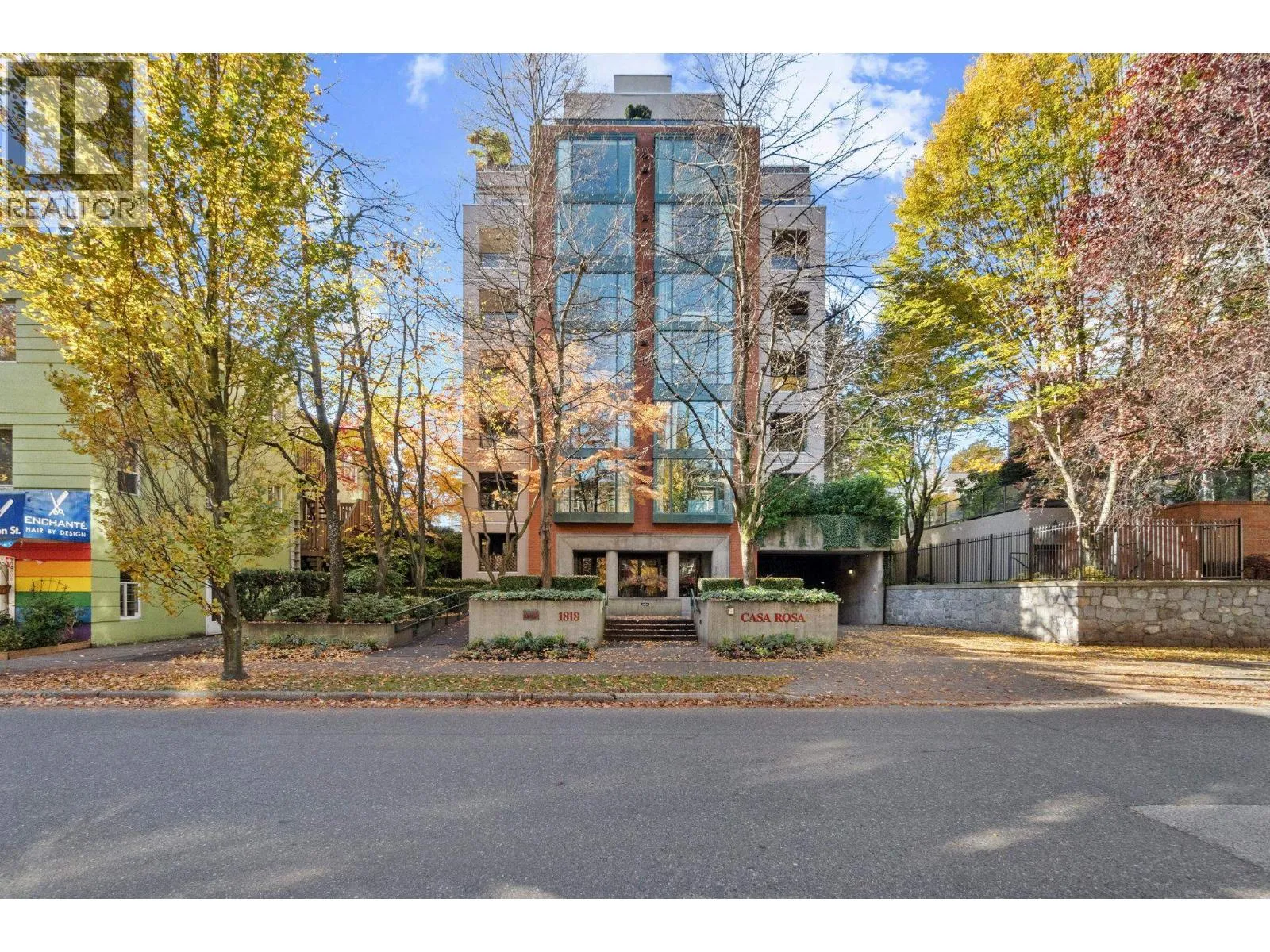 Apartment for rent: 402 1818 Robson Street, Vancouver, British Columbia V6G 1E3