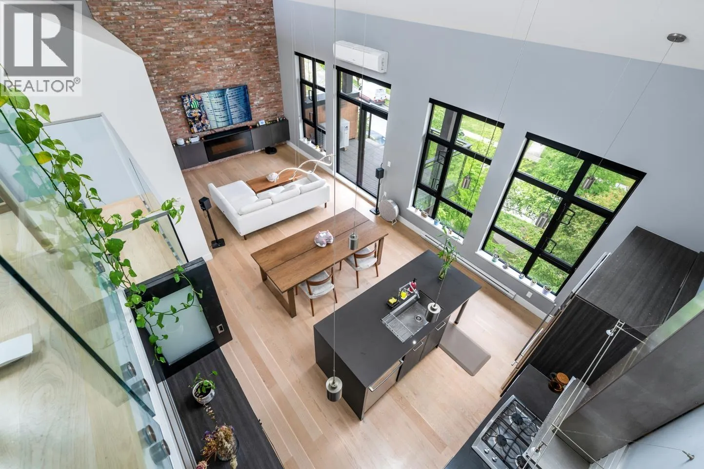 Apartment for rent: 402 220 Salter Street, New Westminster, British Columbia V3M 0H4