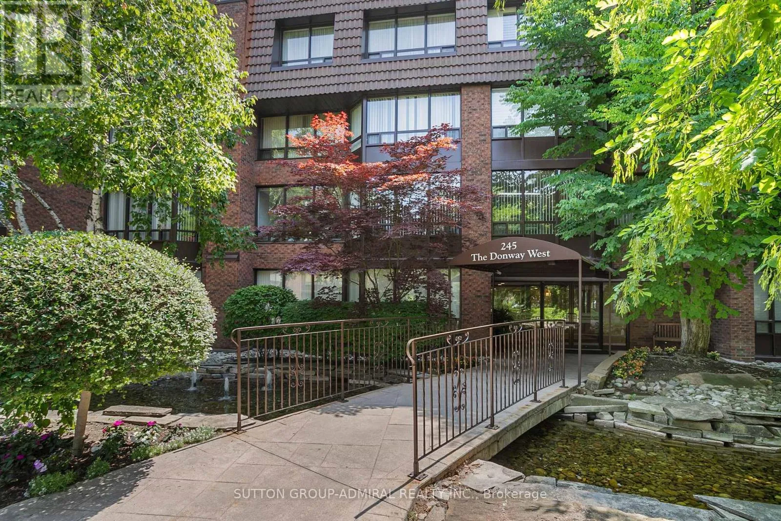 Apartment for rent: 402 - 245 The Donway West, Toronto, Ontario M3B 3M2