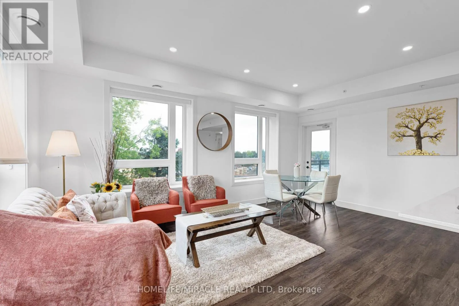 Apartment for rent: 402 - 26 Lowes Road W, Guelph, Ontario N1G 4X2