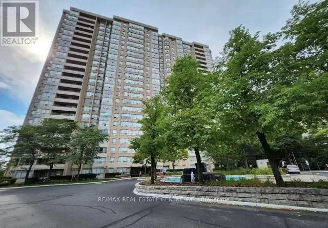 Apartment for rent: 402 - 30 Malta Avenue E, Brampton, Ontario L6Y 4S5