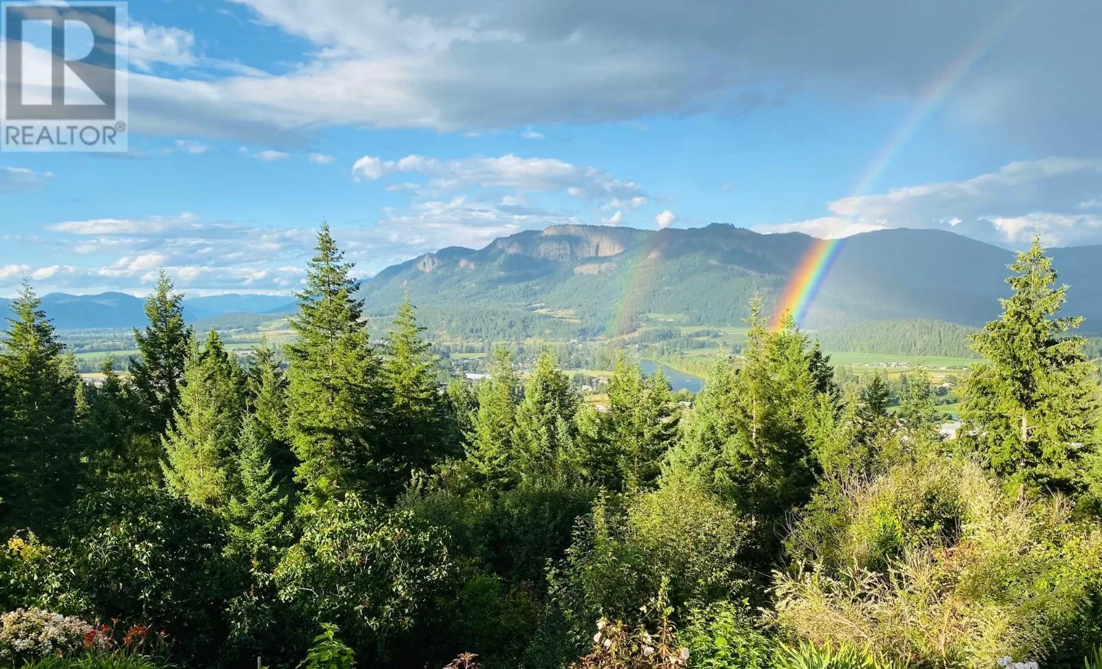 Other for rent: 402 Princess Street, Enderby, British Columbia V0E 1V1