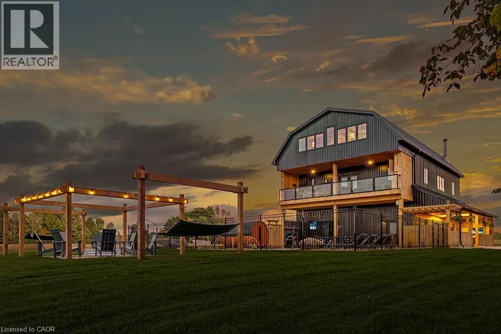 House for rent: 402075 Grey Road 17, Georgian Bluffs, Ontario N0H 2T0