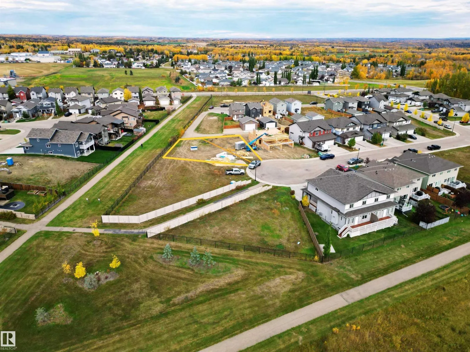 No Building for rent: 4026 & 4028 41b Av, Drayton Valley, Alberta T7A 0B5