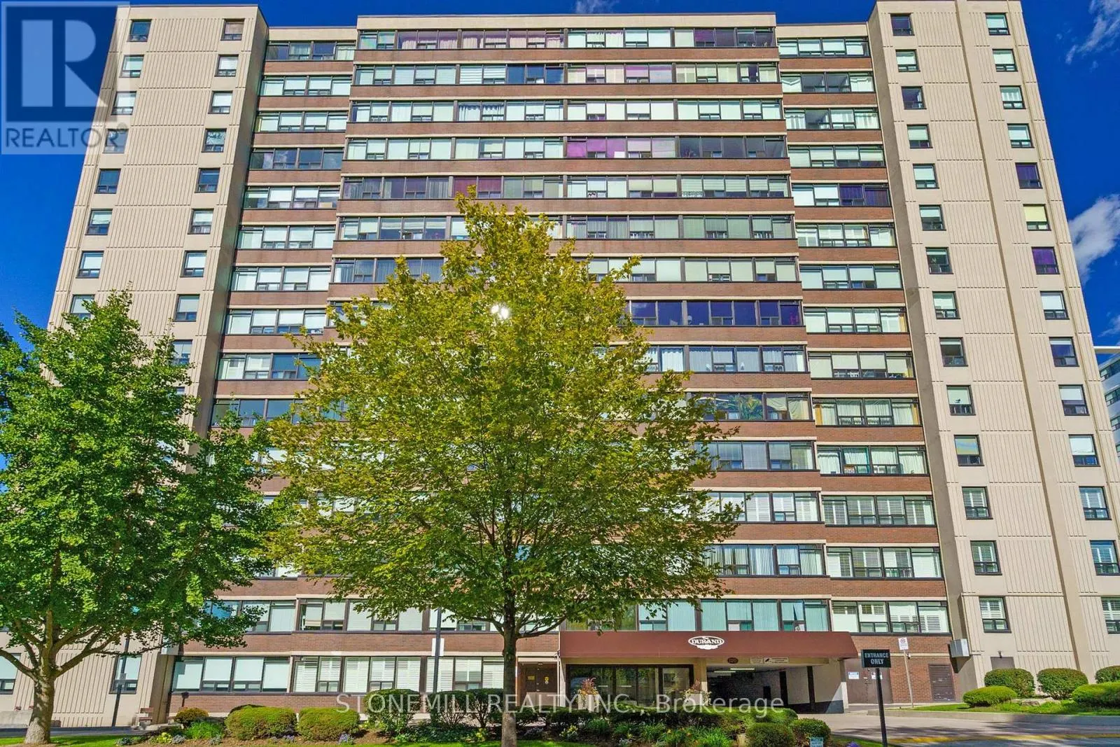 Apartment for rent: 403 - 120 Duke Street, Hamilton, Ontario L8P 4T1