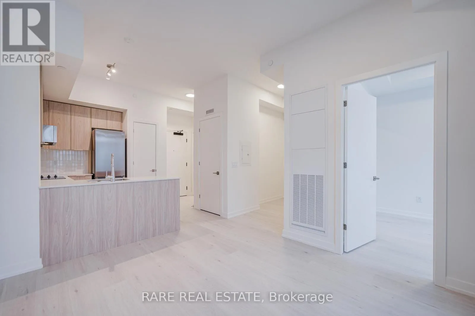 Apartment for rent: 403 - 2501 Saw Whet Boulevard, Oakville, Ontario L6M 5N2