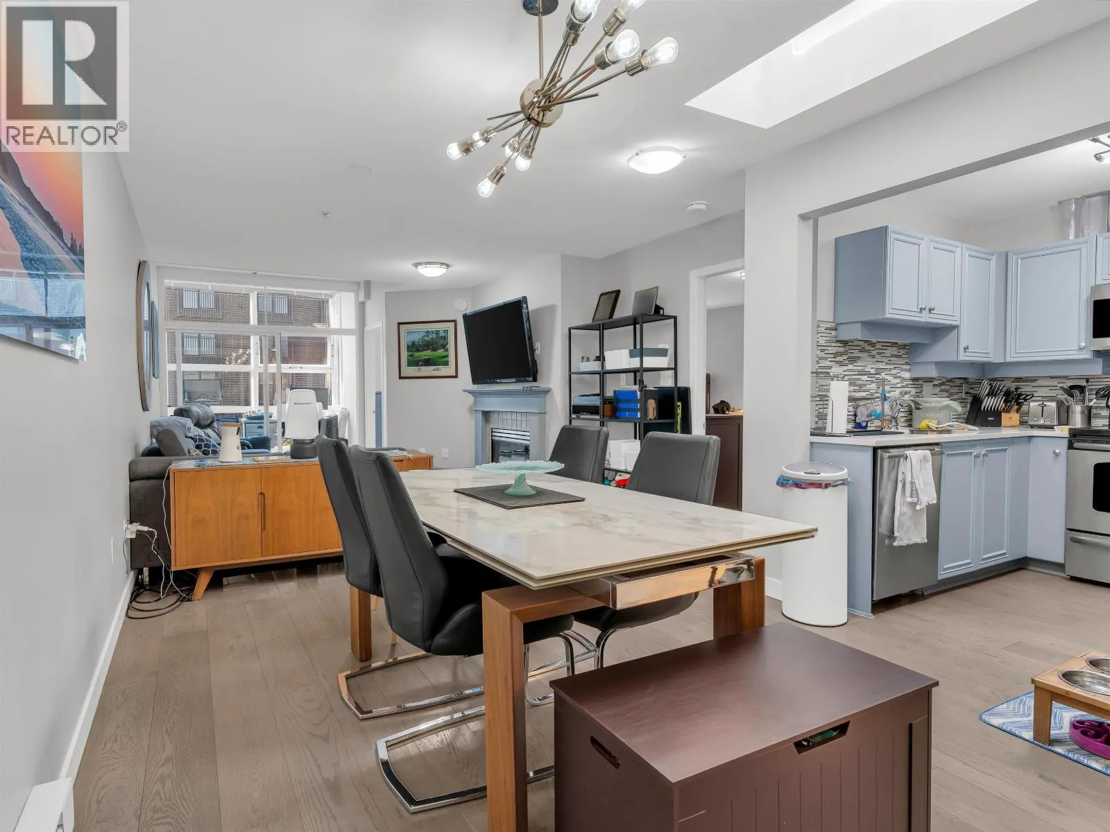 Apartment for rent: 403 2929 W 4th Avenue, Vancouver, British Columbia V6K 4T3