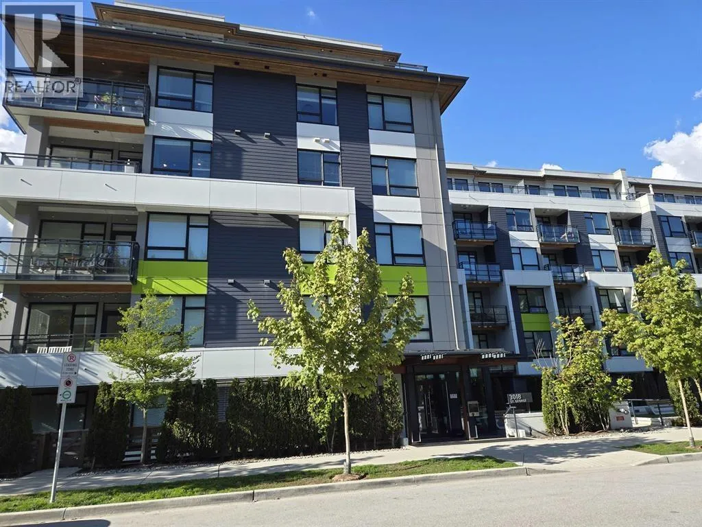 Apartment for rent: 403 3018 St George Street, Port Moody, British Columbia V3H 0L4