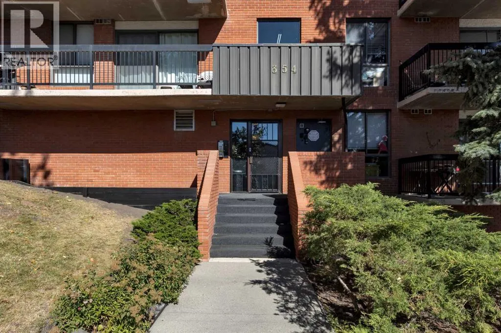 Apartment for rent: 403, 354 3 Avenue Ne, Calgary, Alberta T2E 0H4