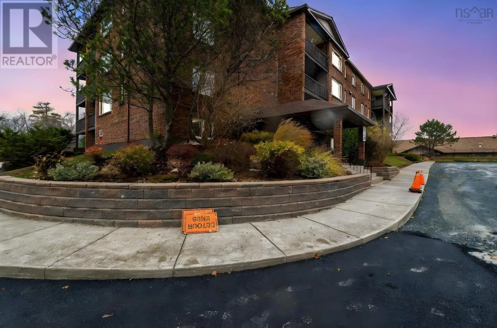 Apartment for rent: 403 64 Cumberland Drive, Cole Harbour, Nova Scotia B2V 2C7