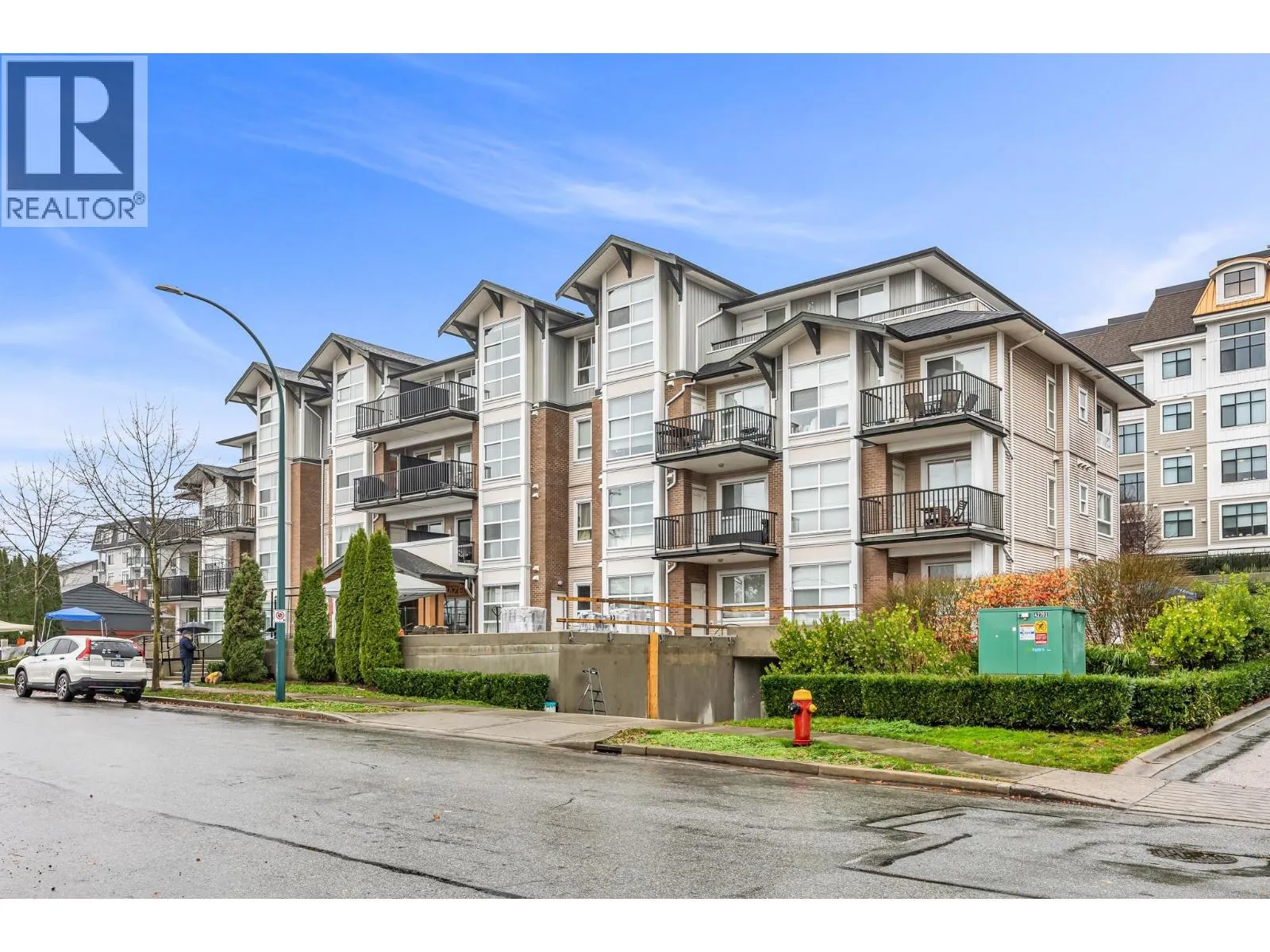 Apartment for rent: 403 827 Roderick Avenue, Coquitlam, British Columbia V3K 0E3