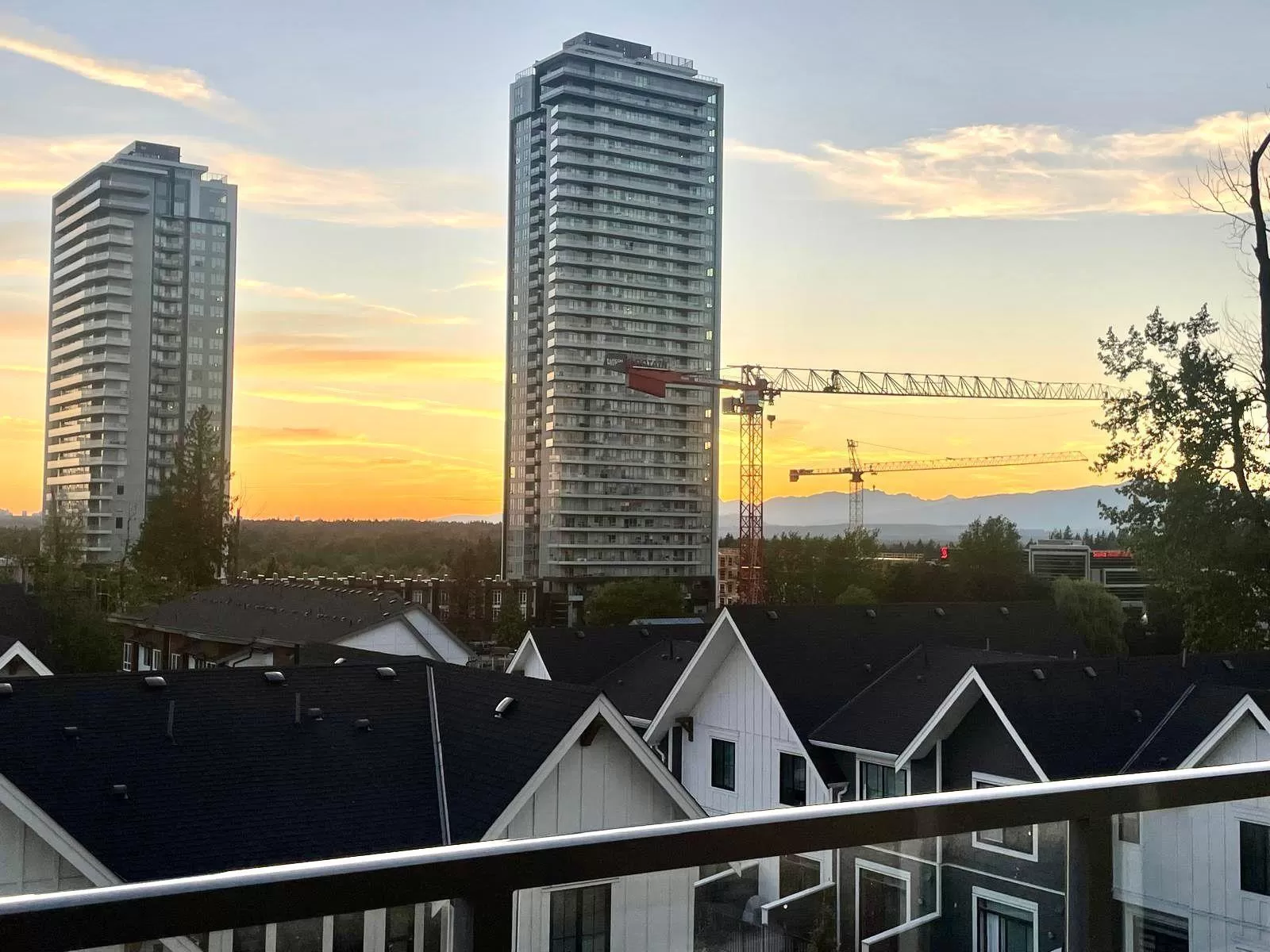 Apartment for rent: 403 8447 202 Street, Langley, British Columbia V2Y 2B7