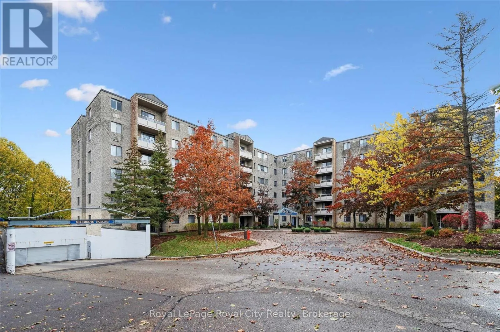 Apartment for rent: 403 - 93 Westwood Road, Guelph, Ontario N1H 7J7