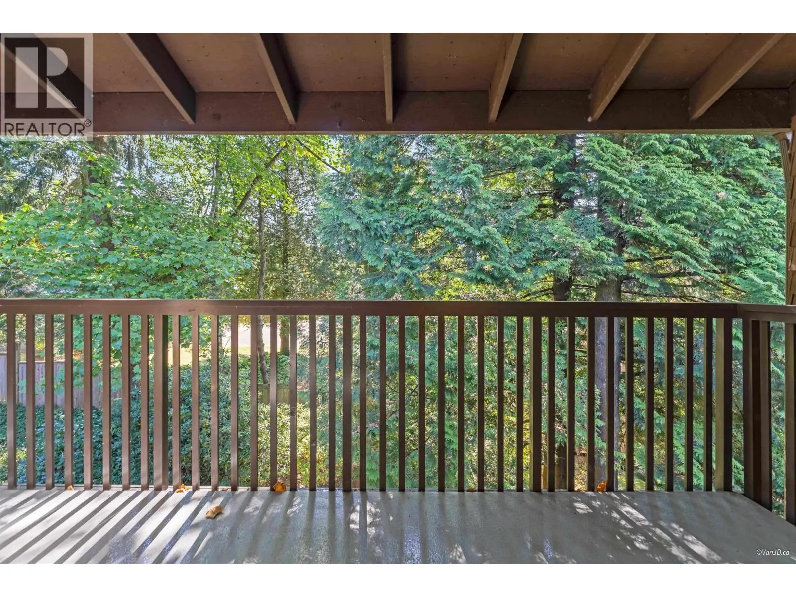 Apartment for rent: 403 9867 Manchester, Burnaby, British Columbia V3N 4P6