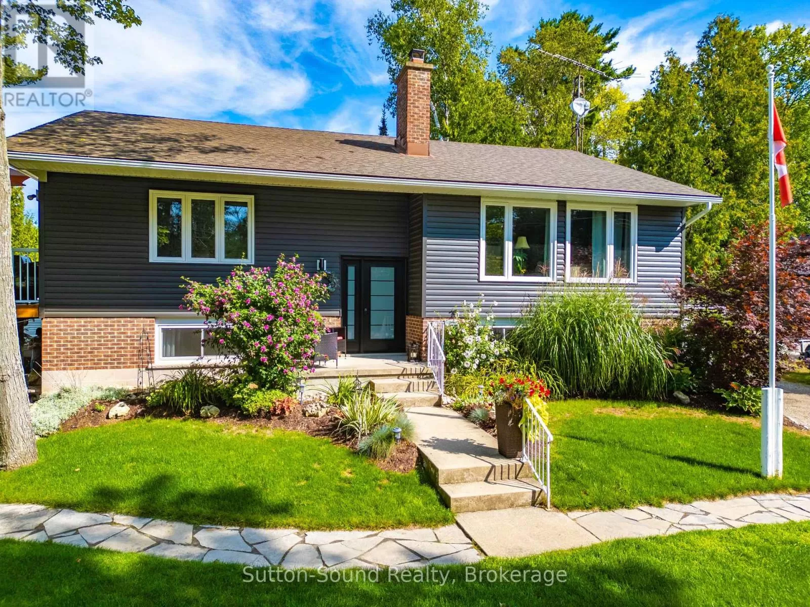 House for rent: 403 Simcoe Avenue, South Bruce Peninsula, Ontario N0H 2G0