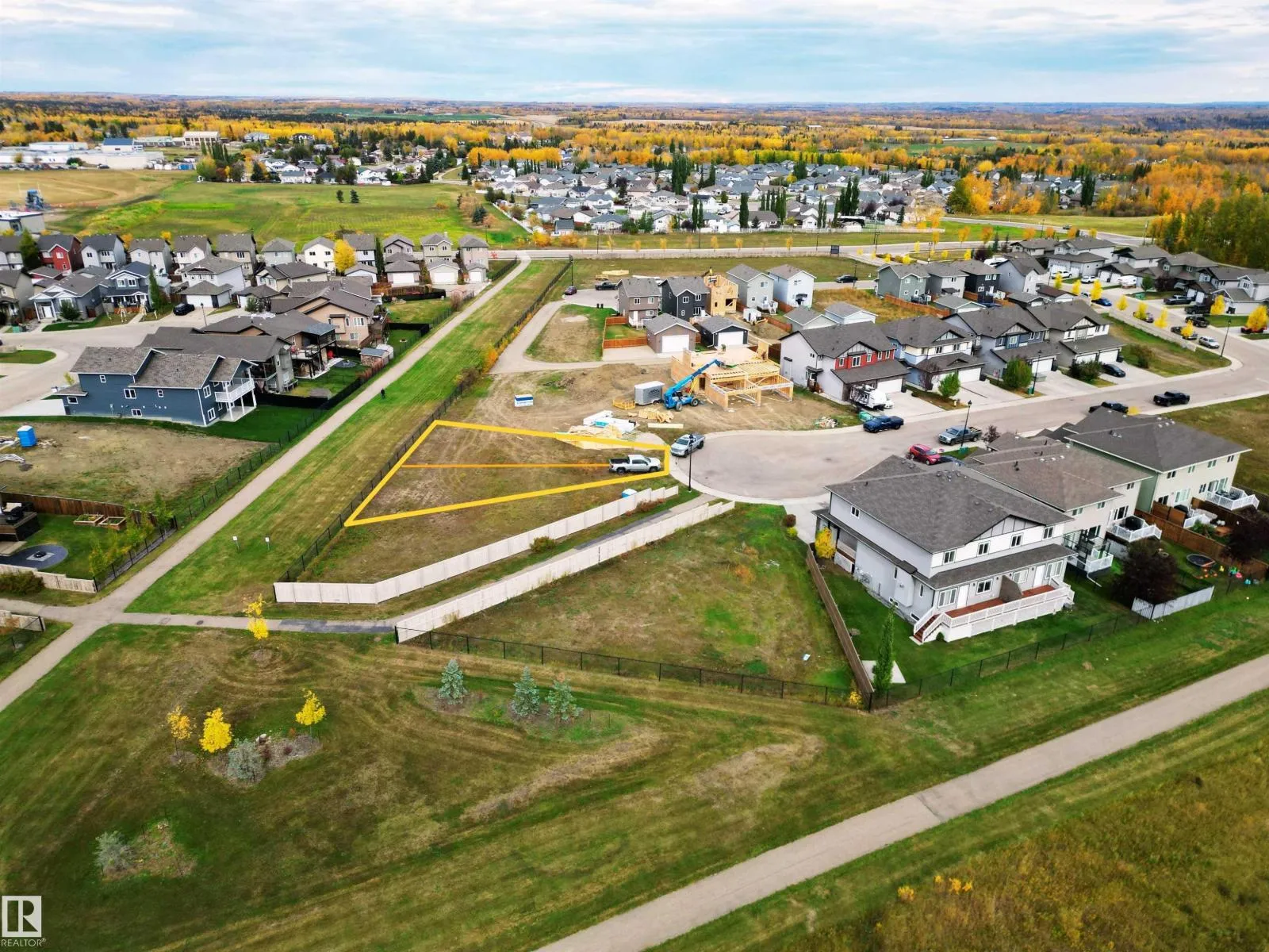 No Building for rent: 4030 & 4032 41b Av, Drayton Valley, Alberta T7A 0B5