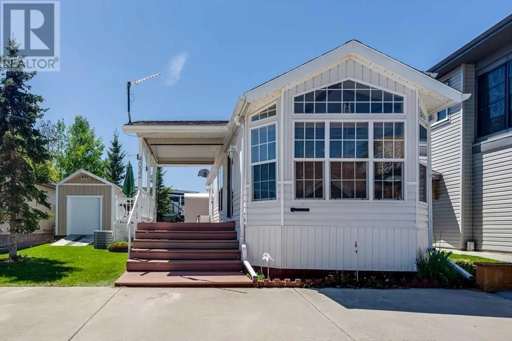 Manufactured Home for rent: 4032, 25054 South Pine Lake Road, Rural Red Deer County, Alberta T0M 1R0