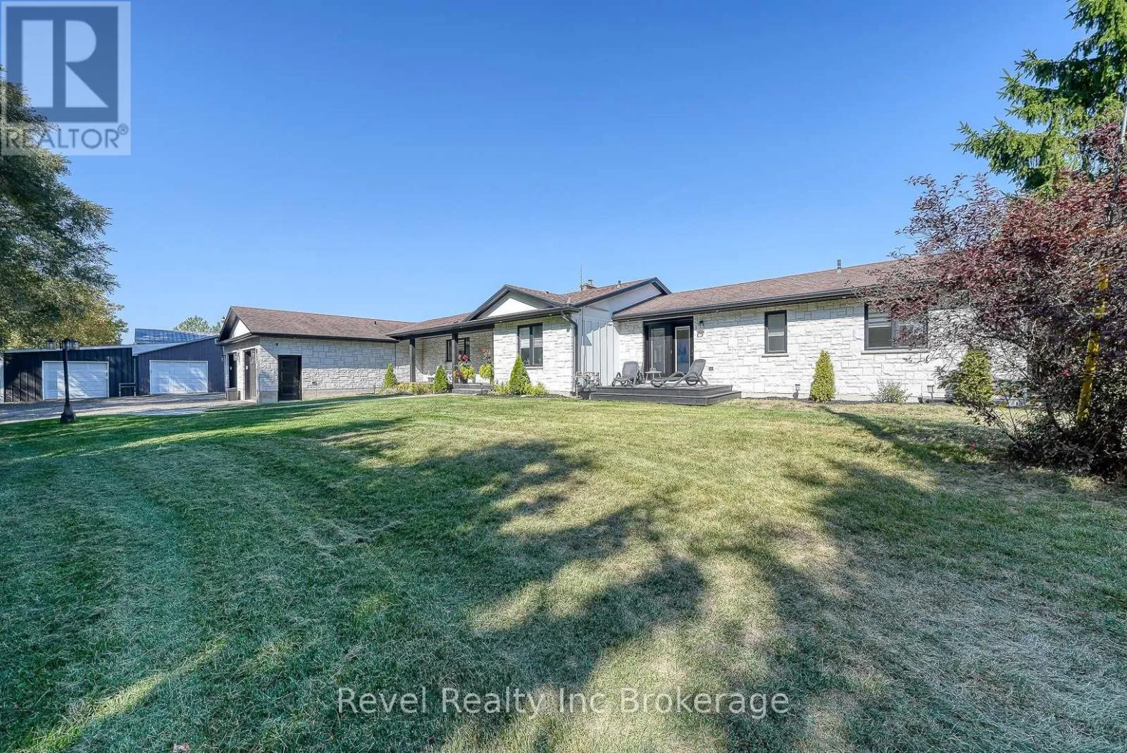 403269 Robinson Road, South-West Oxford, Ontario N5C 3J7