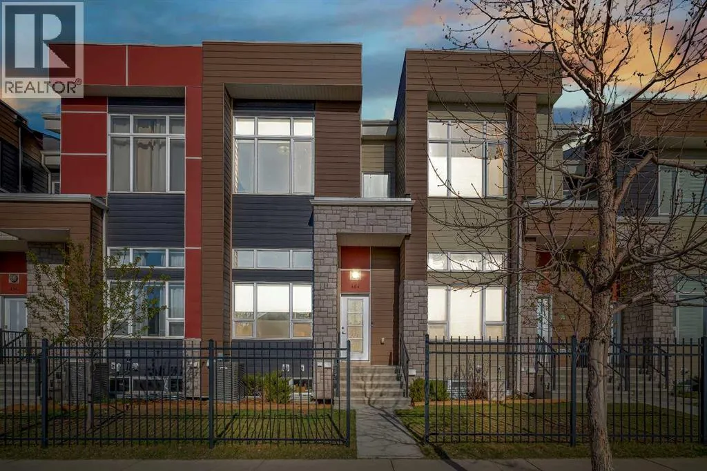 Row / Townhouse for rent: 404, 1530 Bayside Avenue Sw, Airdrie, Alberta T4B 4B5