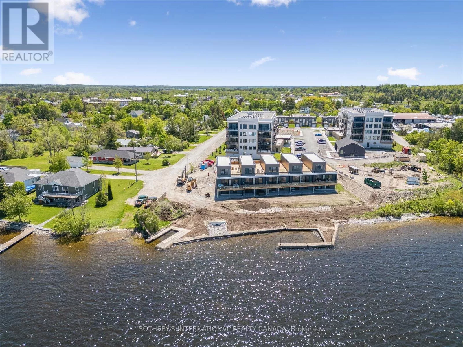 Apartment for rent: 404 - 19b West Street N, Kawartha Lakes, Ontario K0M 1N0