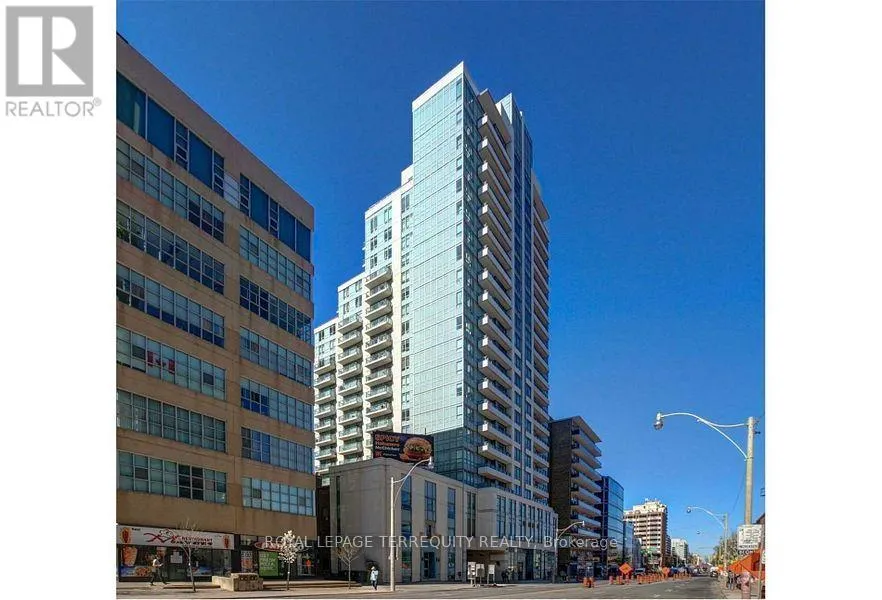 Apartment for rent: 404 - 212 Eglinton Avenue E, Toronto, Ontario M4P 0A3