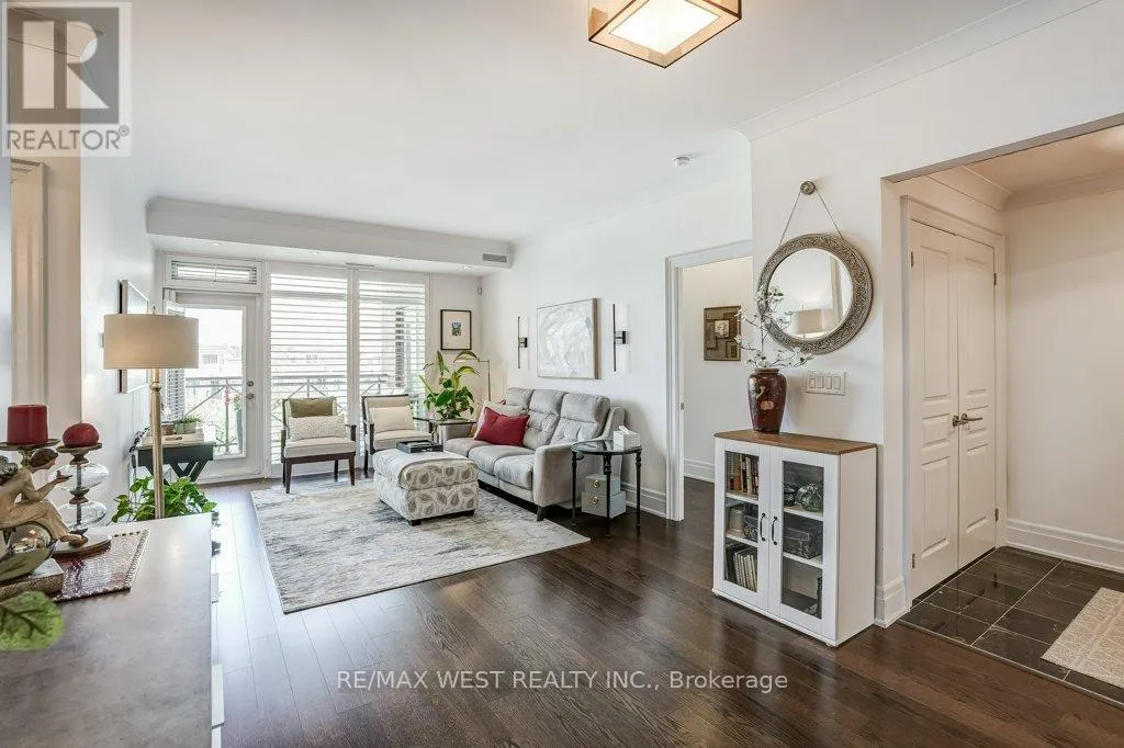 Apartment for rent: 404 - 35 Baker Hill Boulevard, Whitchurch-Stouffville, Ontario L4A 1P8