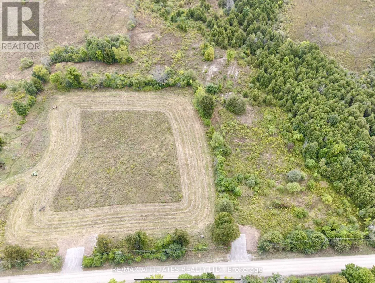 404 Ford Road, Montague, Ontario K7A 0G8