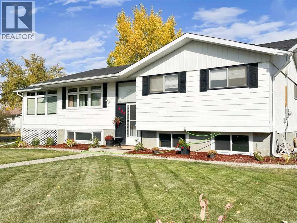 House for rent: 404 Whitney, Carmangay, Alberta T0L 0N0