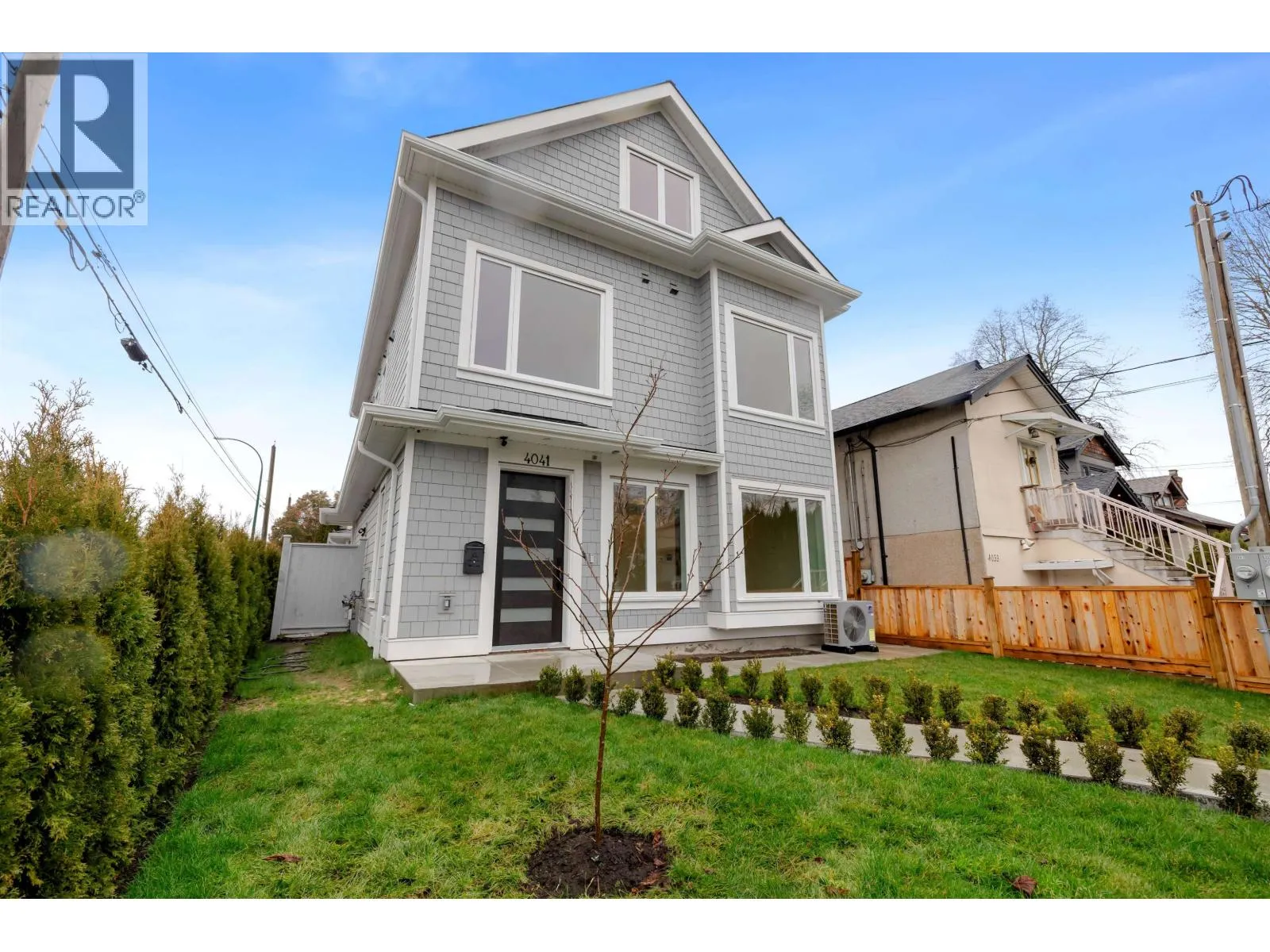 Duplex for rent: 4041 St Catherines St., Vancouver, British Columbia V5V 4L7