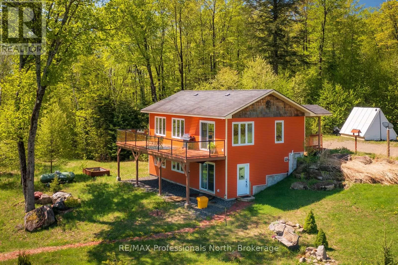 House for rent: 4043 Highway 60, Algonquin Highlands, Ontario P0A 1H0